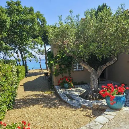 Villa Ramatuelle Sleeps 10 Pool Air Con Wifi